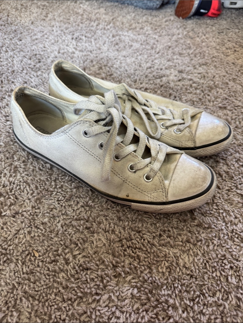 Low-Top Women's Canvas Sneakers in Light Beige - Casual Lace-Up